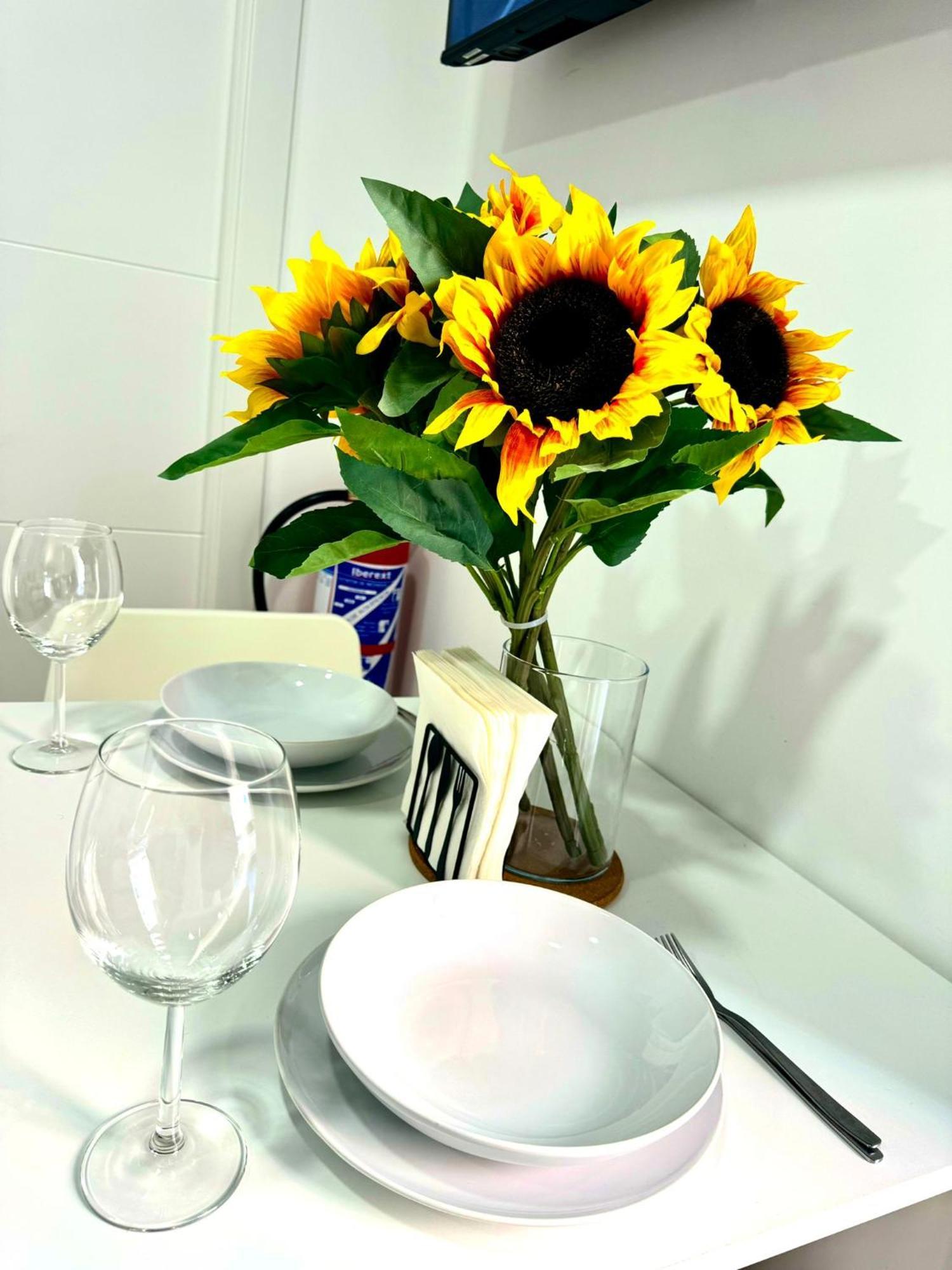 Apartamentos Madrid Connection - Universidad By Oshun Apartments Eksteriør bilde