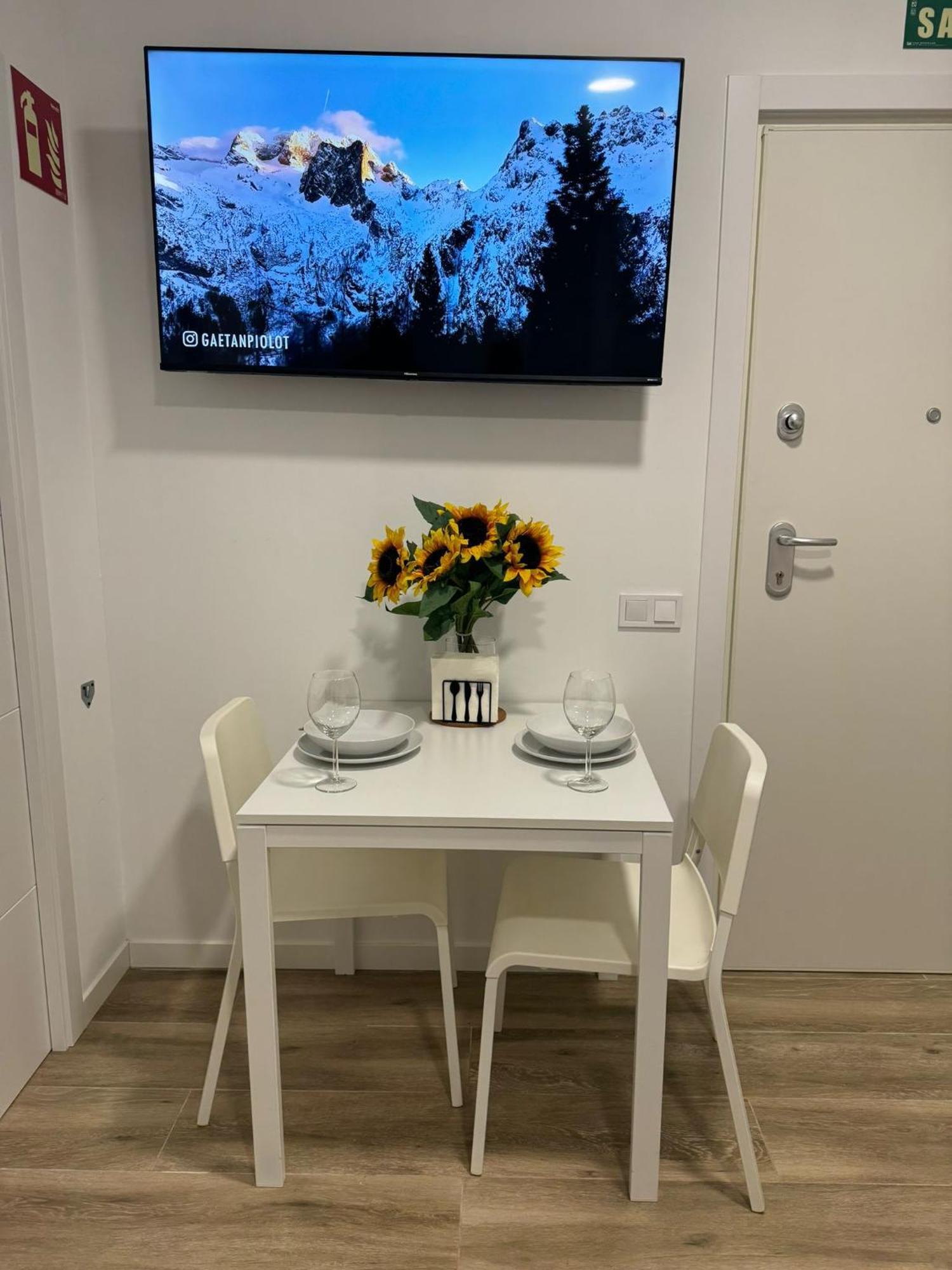 Apartamentos Madrid Connection - Universidad By Oshun Apartments Eksteriør bilde